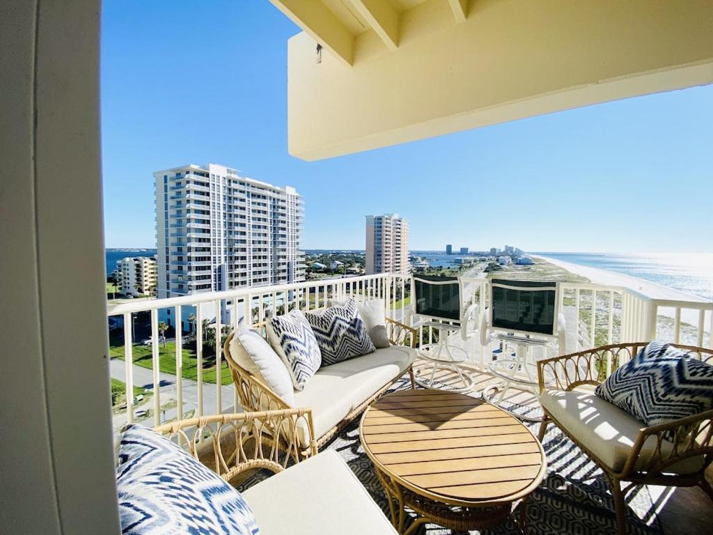 Ocean Front Penthouse Panoramic Views Of Gulf,pensacola Beach,pier, & Bay Pensacola Beach