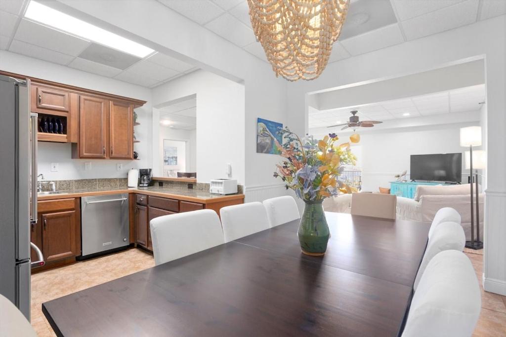 Apartment Ocean Front Penthouse Panoramic Views Of Gulf,pensacola Beach,pier, & Bay
