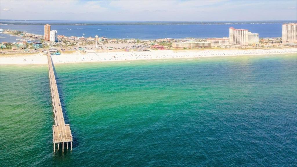 Apartment Ocean Front Penthouse Panoramic Views Of Gulf,pensacola Beach,pier, & Bay Pensacola Beach