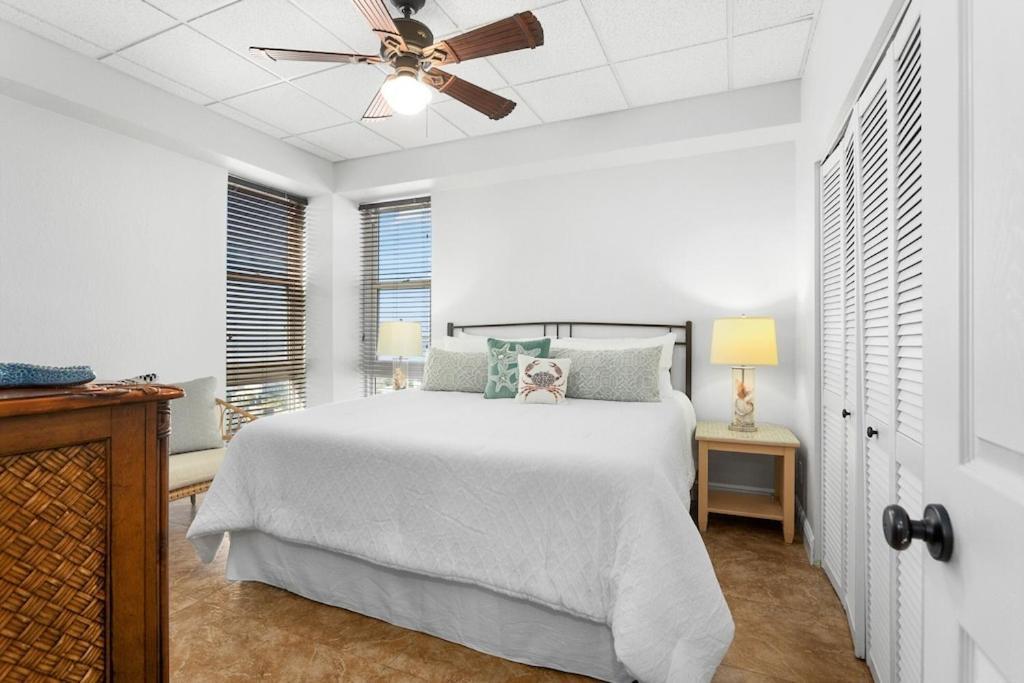 Ocean Front Penthouse Panoramic Views Of Gulf,pensacola Beach,pier, & Bay Apartment