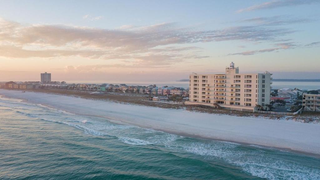 Ocean Front Penthouse Panoramic Views Of Gulf,pensacola Beach,pier, & Bay * Pensacola Beach